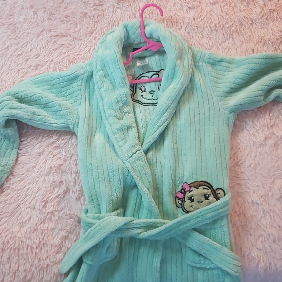 Monkey Robe - Picture 1 of 2